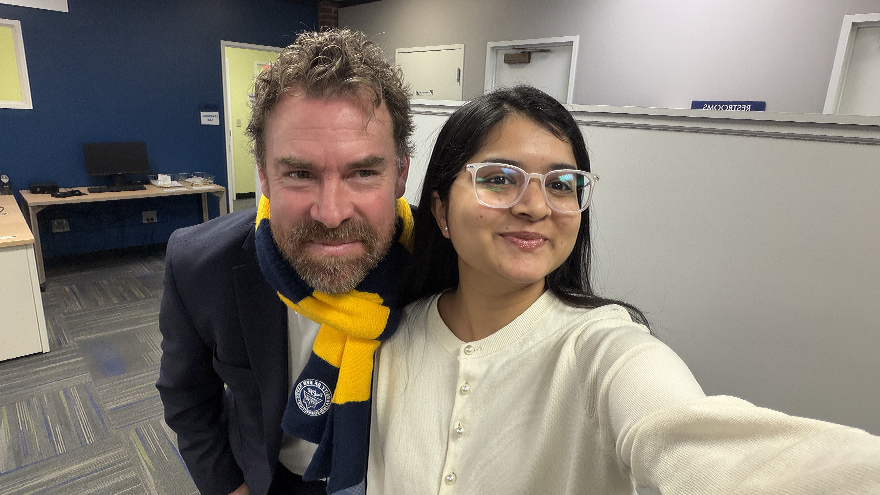 Siddhi Kawa ’26 M.S. and President Jens Frederiksen, Ph.D.