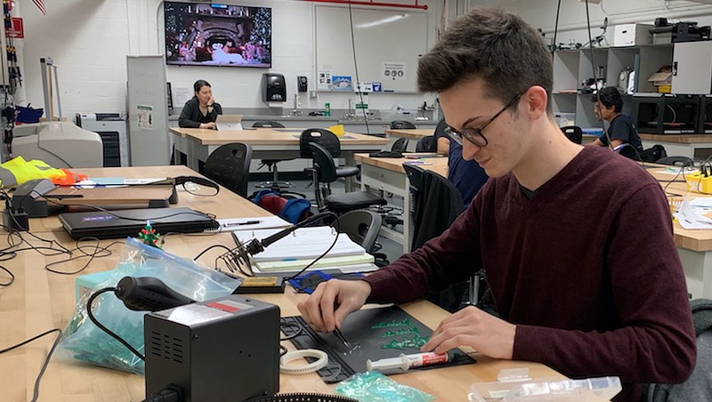 Image of Austin Thomas at an engineering holiday activity