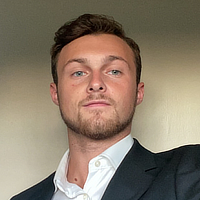 Cameron Dwyer headshot