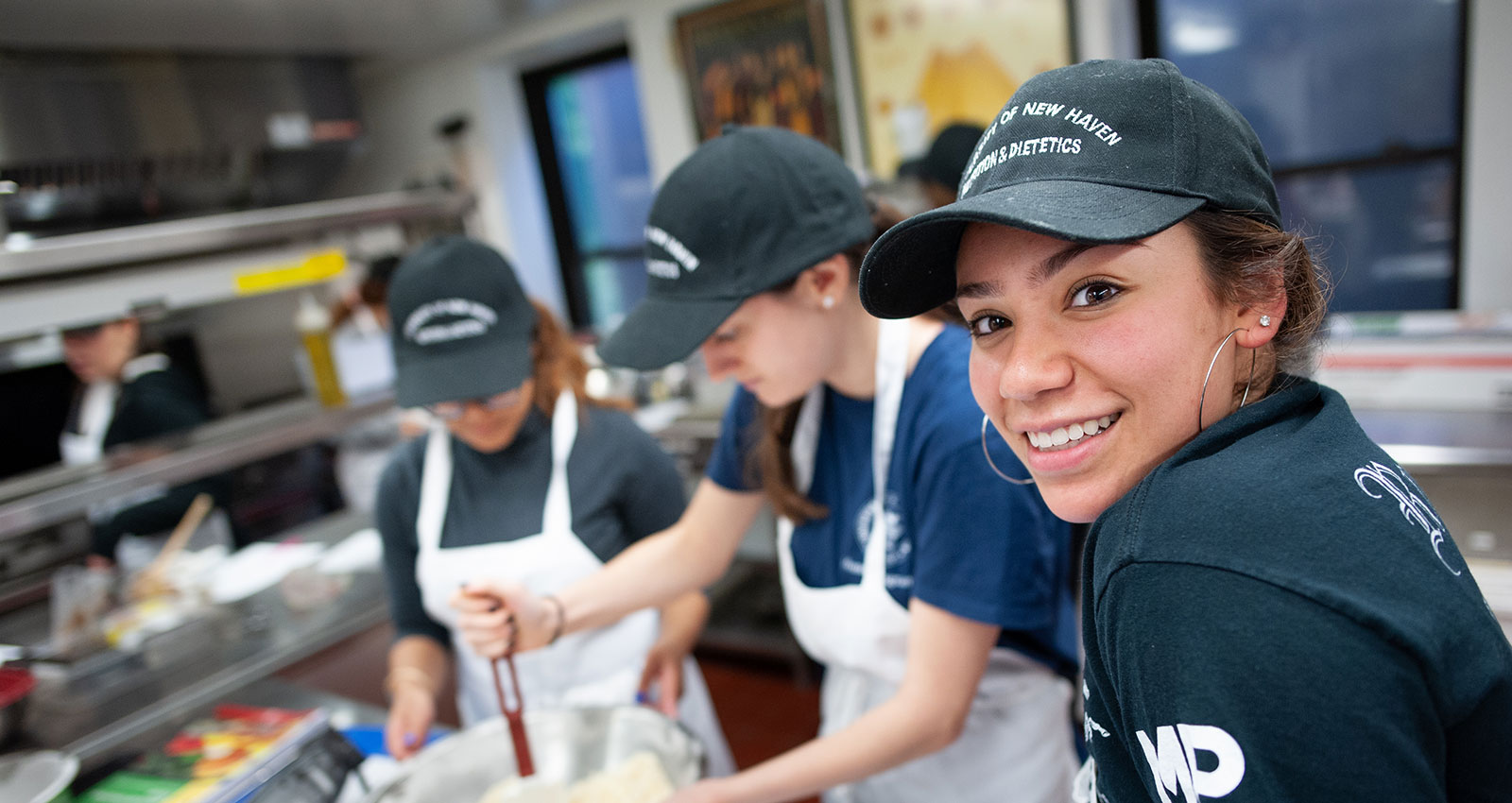 Students in test kitchen