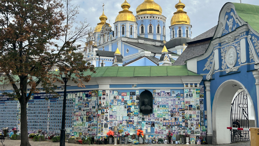 The 'Wall of Remembrance' on the outer walls of St. Michael's Golden-Domed Monastery in Mykhailivska Square in Kyiv dedicated to Ukrainian soldiers who died in Russia’s ongoing war against Ukraine, September 2025. Photo credit: Olena Lennon