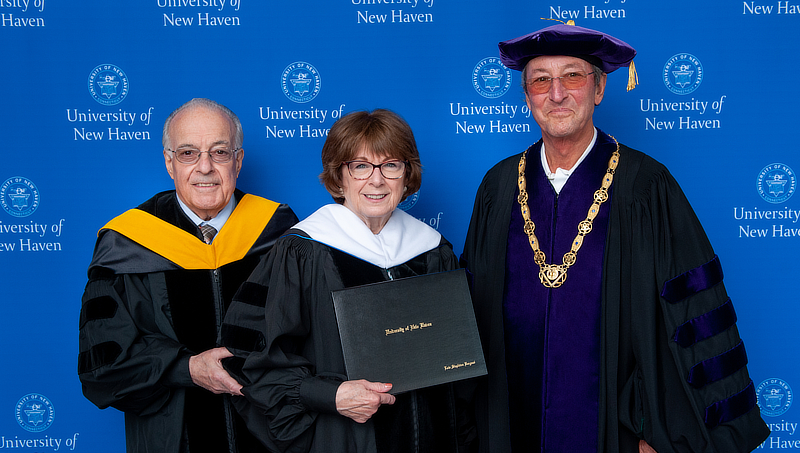 Samuel S. Bergami Jr. /U+0026#x27;85 EMBA, /U+0026#x27;02 Hon., Lois Bergami, and Steven H. Kaplan, Ph.D.