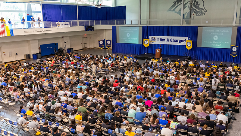 Kevin Myatt ’16 Hon., addresses the newest Chargers as part of Convocation.