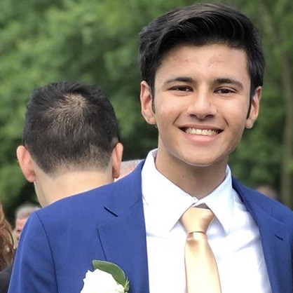 Image of Devansh Sheth.