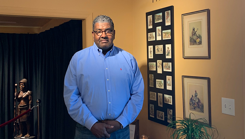 Jeffrey Fletcher ’79 at the museum’s entrance.