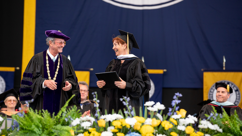 Steven H. Kaplan, Ph.D., and Anemone Schweizer-Kaplan /U+0026#x27;23 Hon. at Commencement. 
