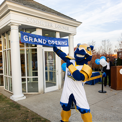 Grand Opening for University of New Haven/U+0026#x27;s new Undergraduate Commuter Lounge