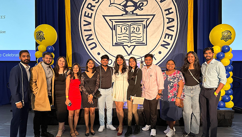 Chargers pose for a photo.